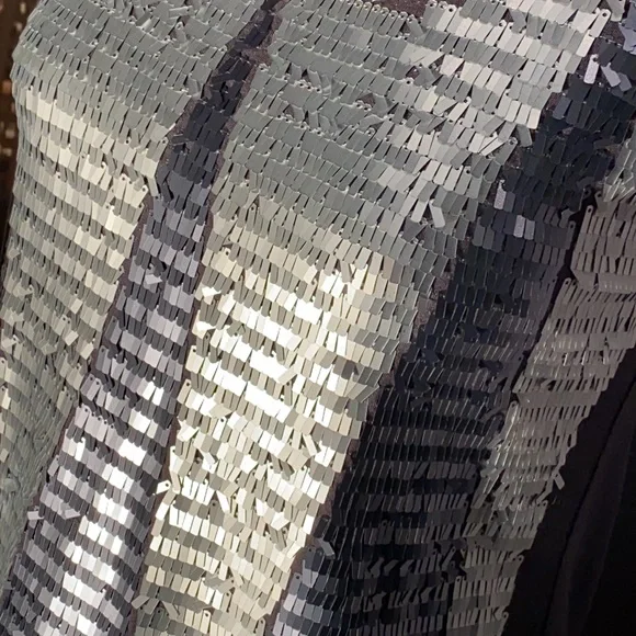 ARMANI EXCHANGE - grey tank w silver & grey sequins - S - Picture 11 of 16